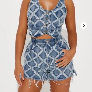 Fashion Nova Fiona Denim Short Set

Never worn. Unable to return